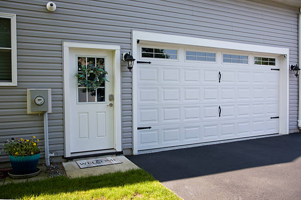 24/7 Emergency Garage Door Panel Replacement experts in Sharkey County County, MS